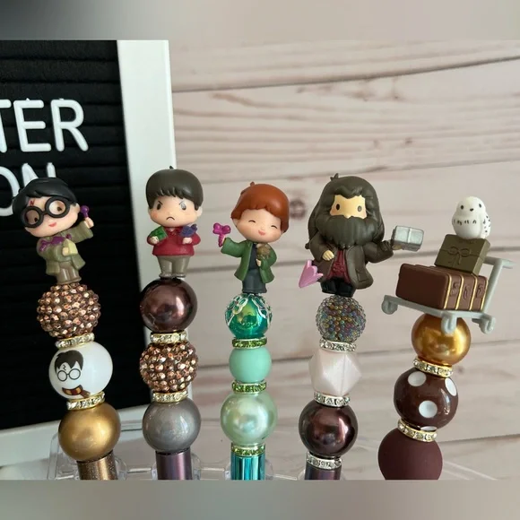 Handmade “Ron Weasley” Beaded Pen - Harry Potter Wizarding World Collection - Picture 6 of 6